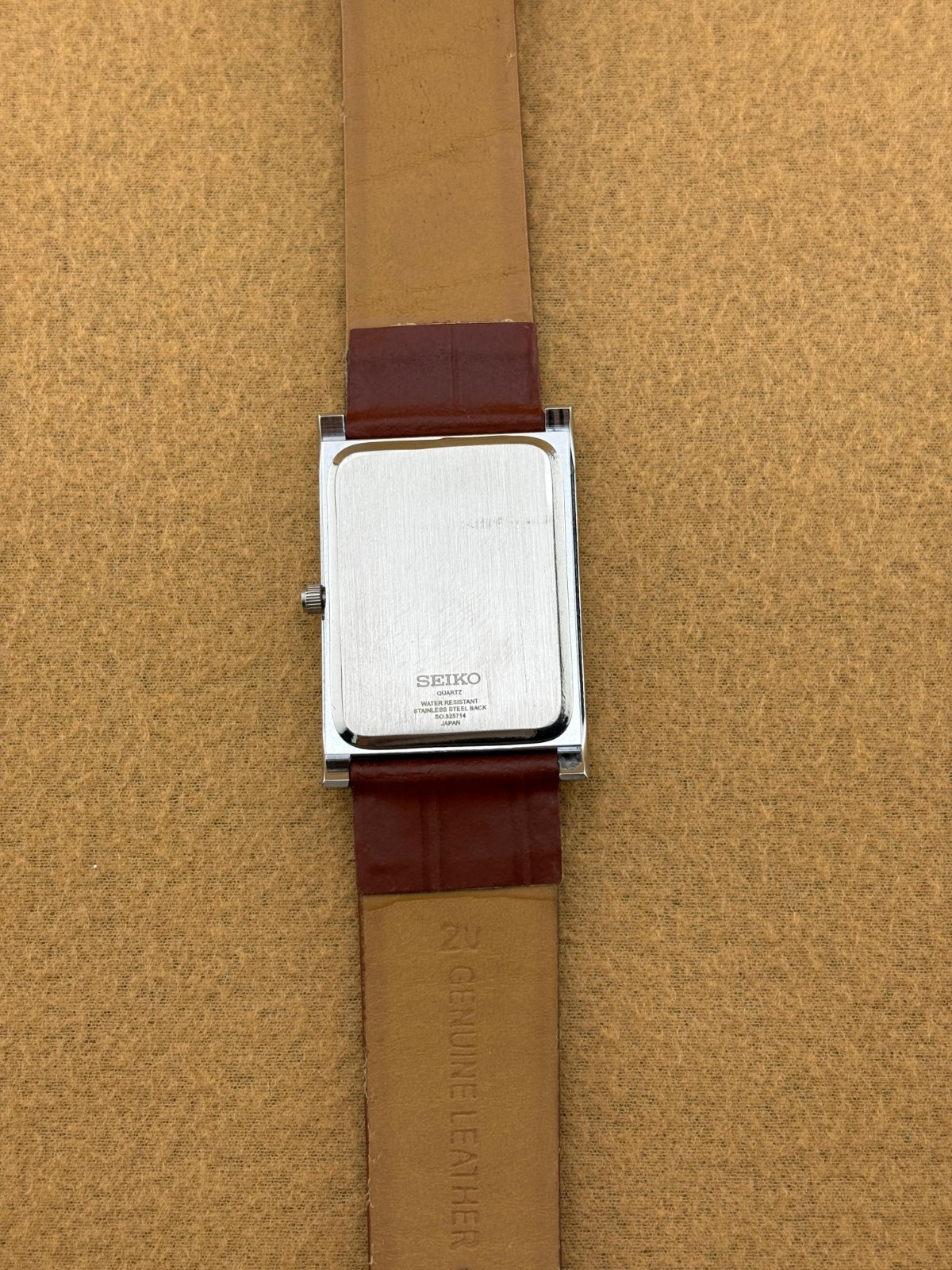 RARE BLUE SILVER Vintage Seiko Slim Quartz Men’s Wrist Watch