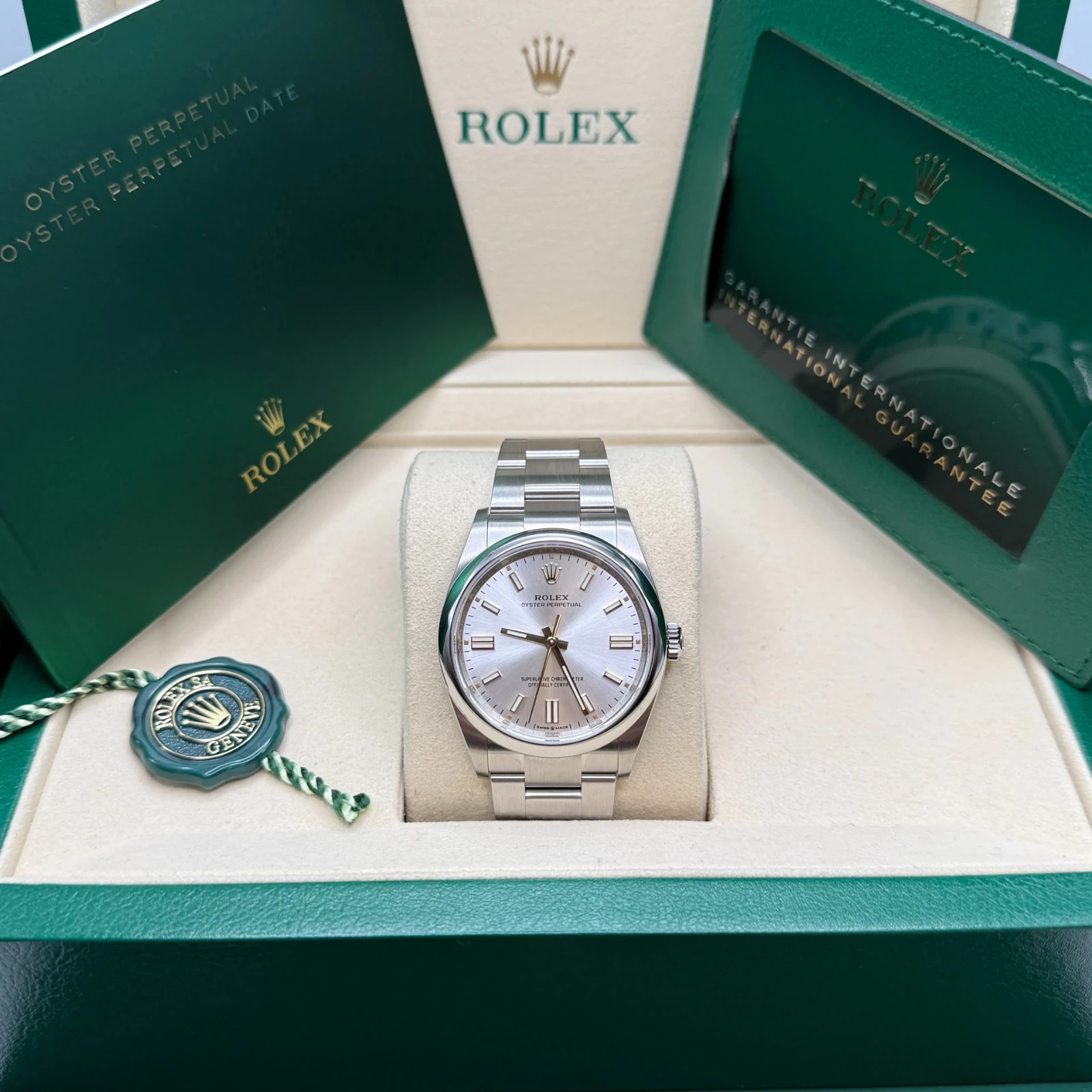 2026 NEW Rolex Oyster Perpetual 36MM – Silver Dial – Ref 126000 Oyster Bracelet.