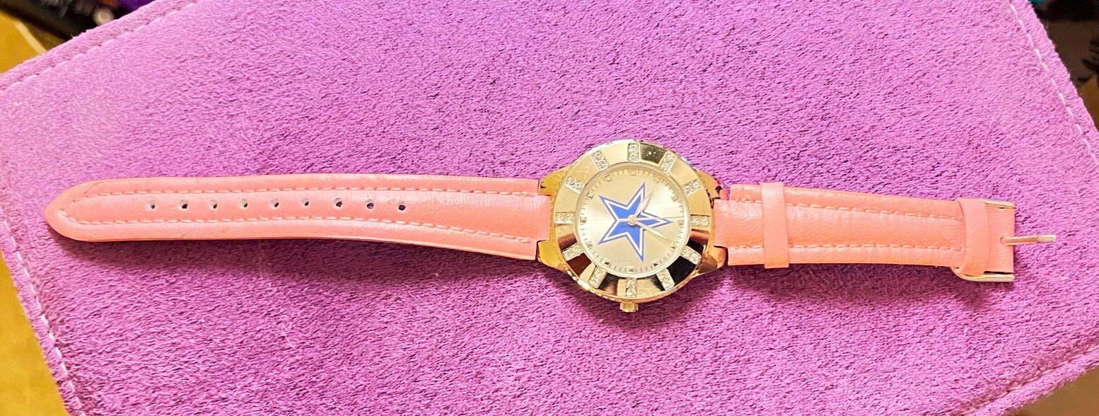 Game Time Dallas Cowboys Women’s Quartz Analog Wristwatch Pink Leather 24mm