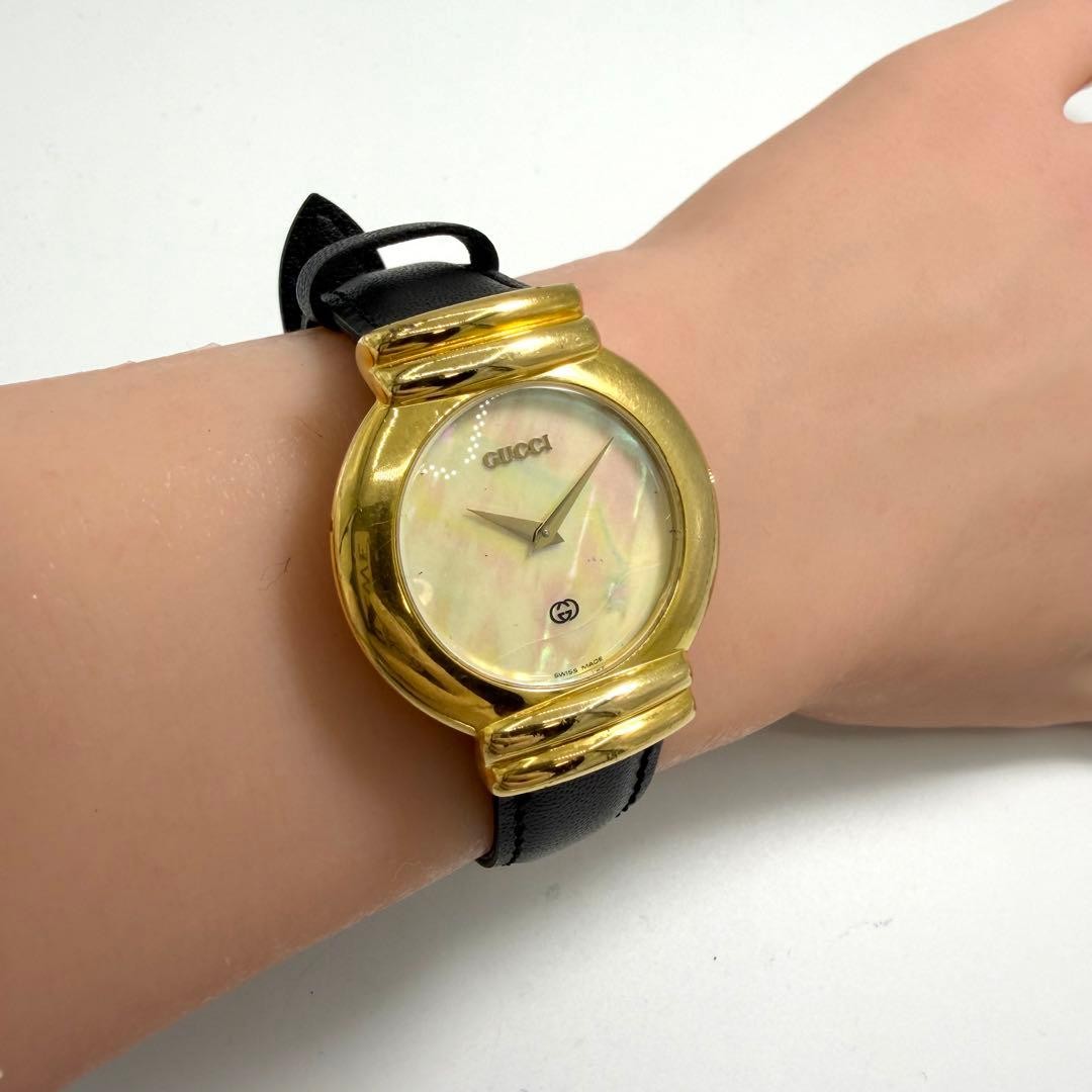 Gucci 5300M Men’s Watch Shell Dial Gold Quartz Japan Working 07413
