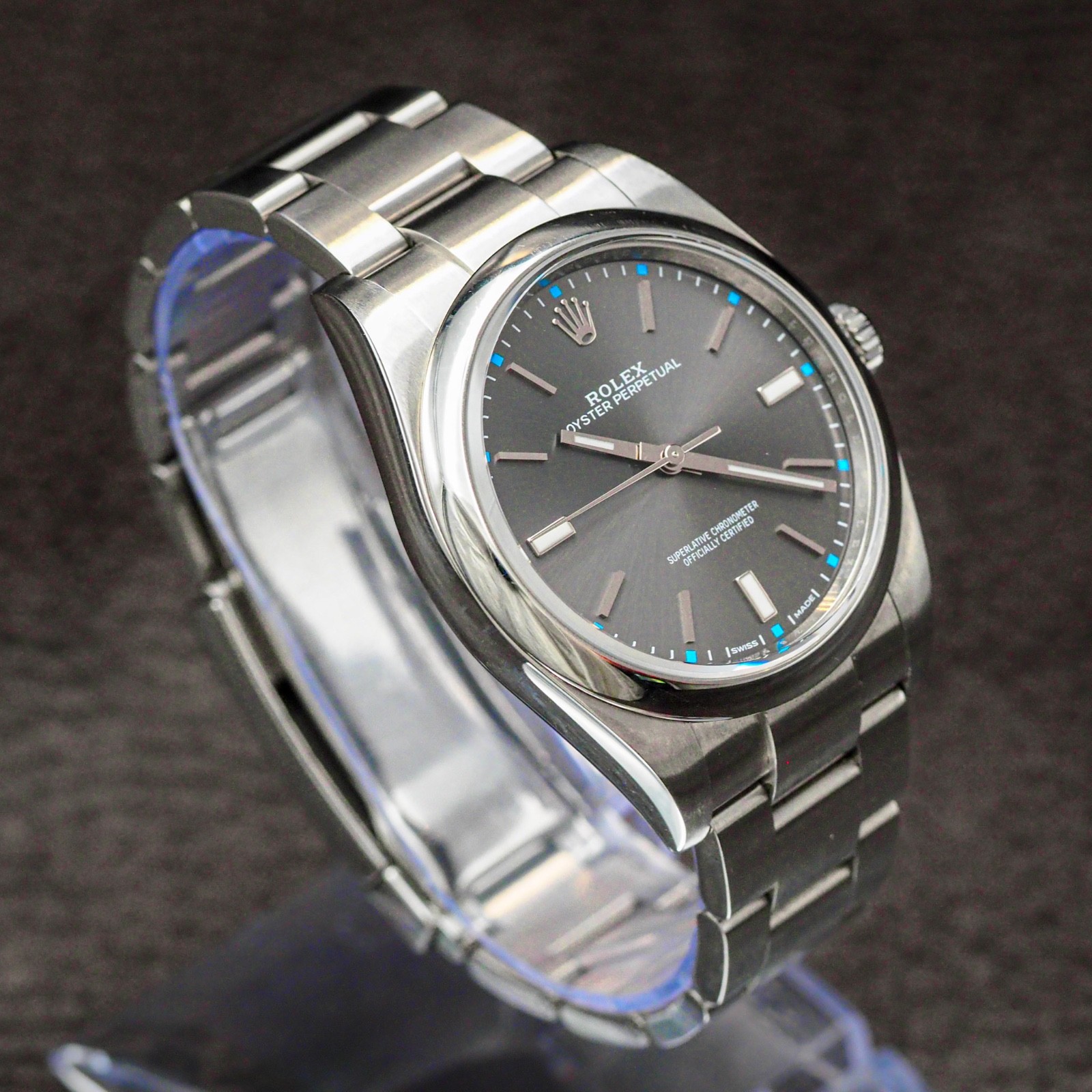 Rolex Oyster Perpetual 39 Rhodium Dial 114300 Full Set 2017