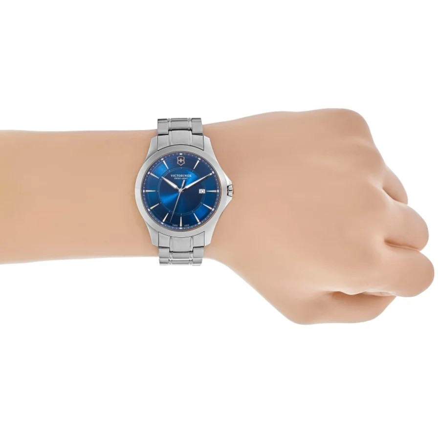 New Victorinox Swiss Army Alliance Blue Dial Steel Men’s Watch 241910