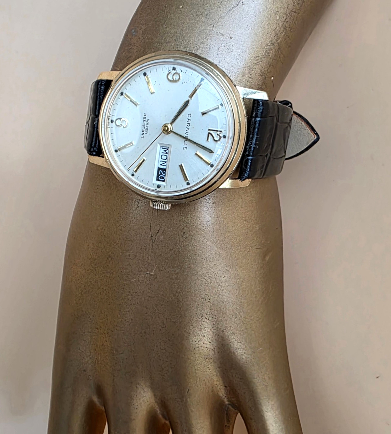 VTG Art Deco BULOVA CARAVELLE Mechanical 33mm Date-Day G/Field Mens Watch Rare