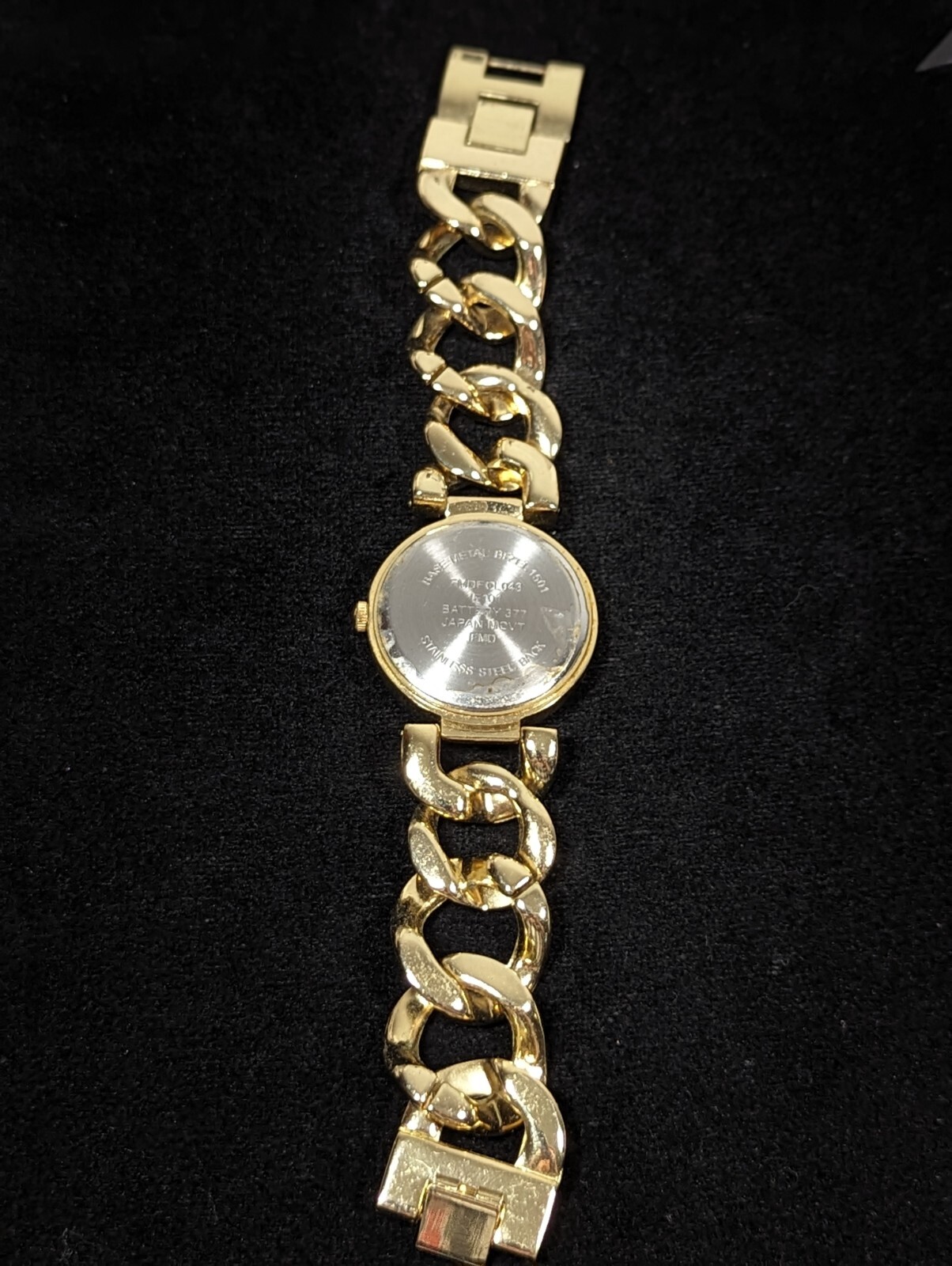 Folio Womans Crystal Accent Gold Tone Round Case Chain Link Bracelet Watch 7.5in