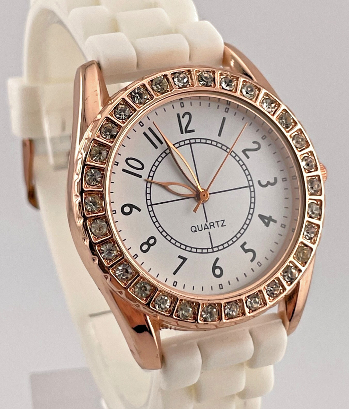 LGP Womens Watch 39mm Case Quartz Analog Three Hands Gem Set Bezel
