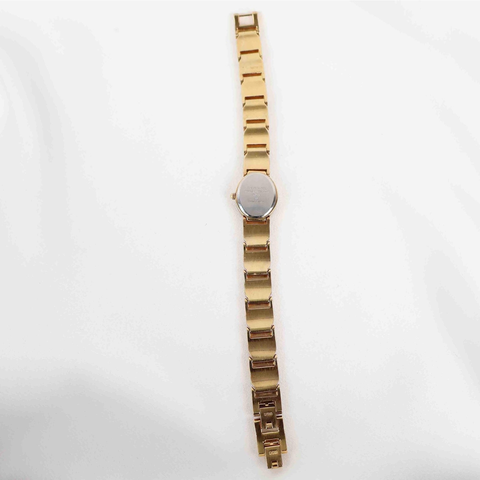 Vintage Armitron Oval Face Watch – Gold Tone Bracelet (Working Battery)