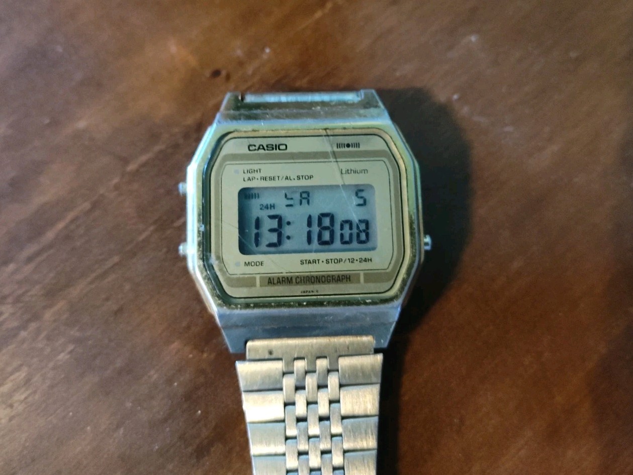 CASIO Men’s Watch A153G (415) Gold Tone Japan C 34mm 1980’S Vintage