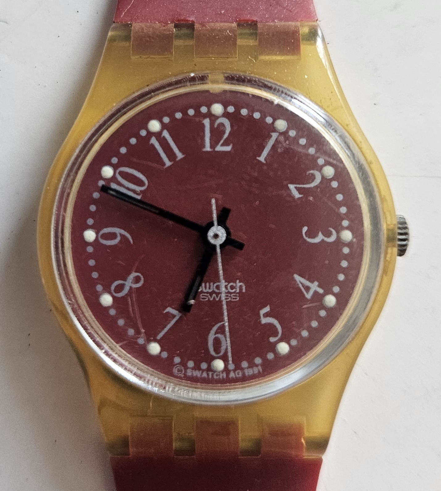Vintage 1991 Swatch Watch LK128 Rote Lei Red Dial Yellow Case Need Battery