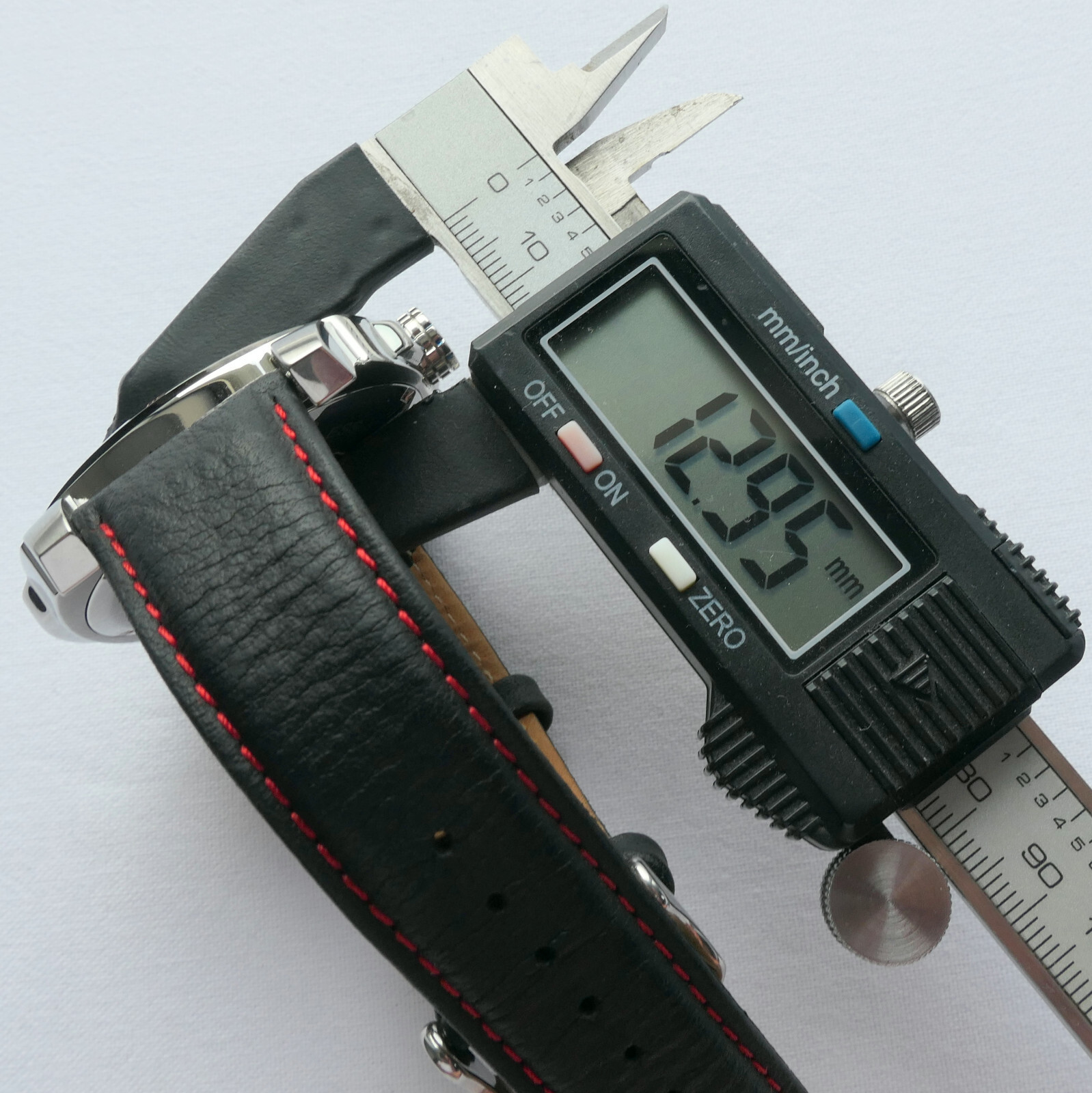 MINI John Cooper Works S JCW Rally Racing Car Accessory Sport Chilli Red Watch