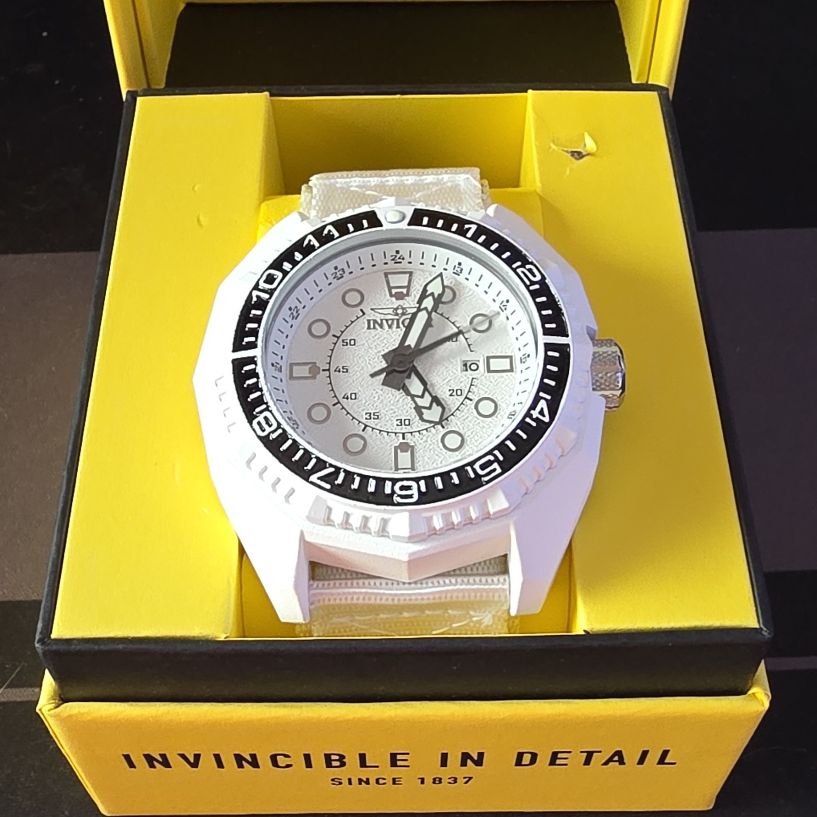 Invicta Akula Vectara Men’s 55mm Watch White/White Black Bezel. Nylon Strap