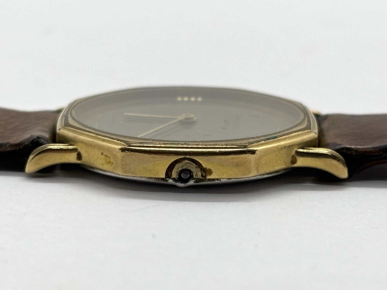 Vintage Mens Raymond Weil Geneve 17 Jewels 7030 Wristwatch – for repair