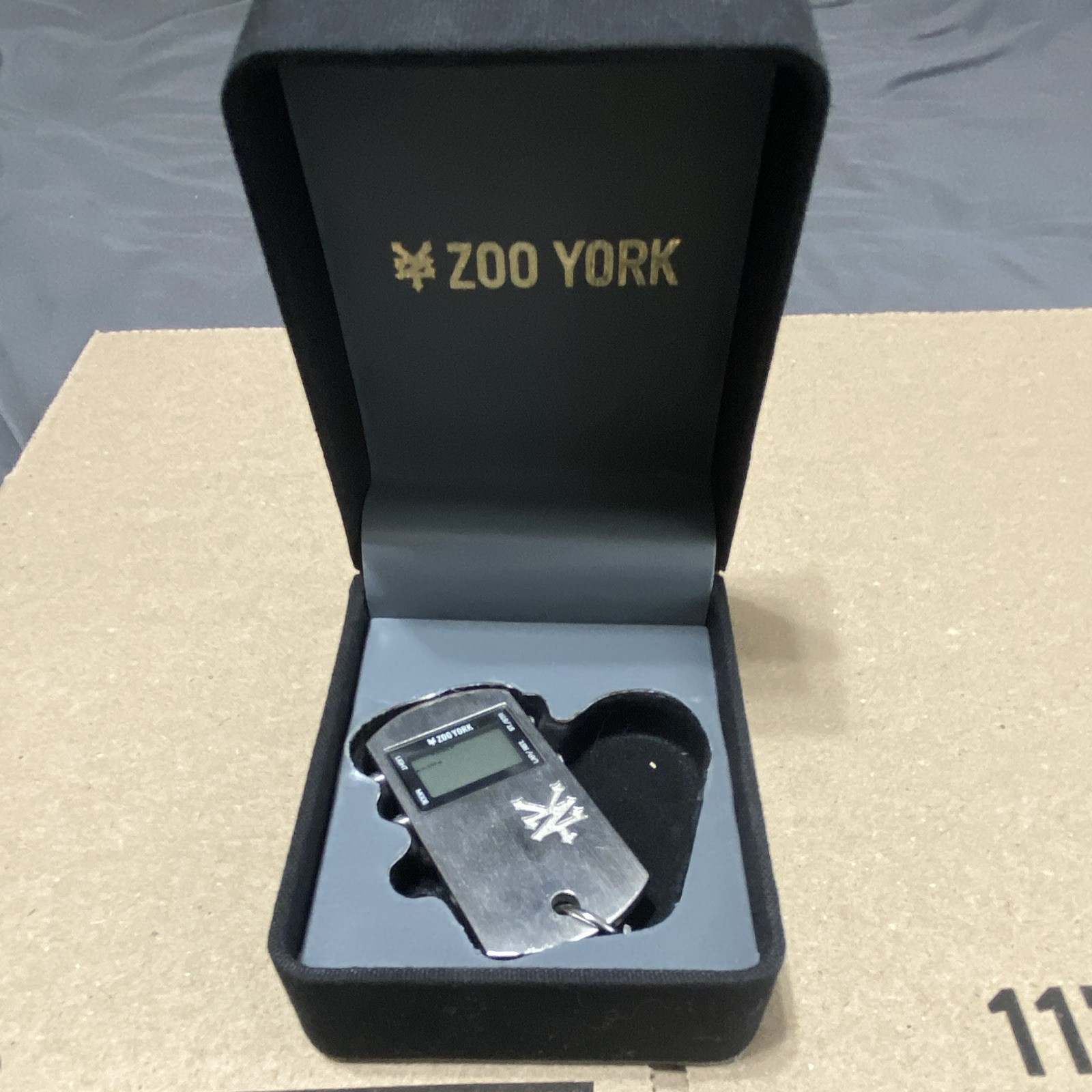 Zoo York Vintage Skateboard Dog Tag Time Piece & Box ULTRA RARE, needs battery.