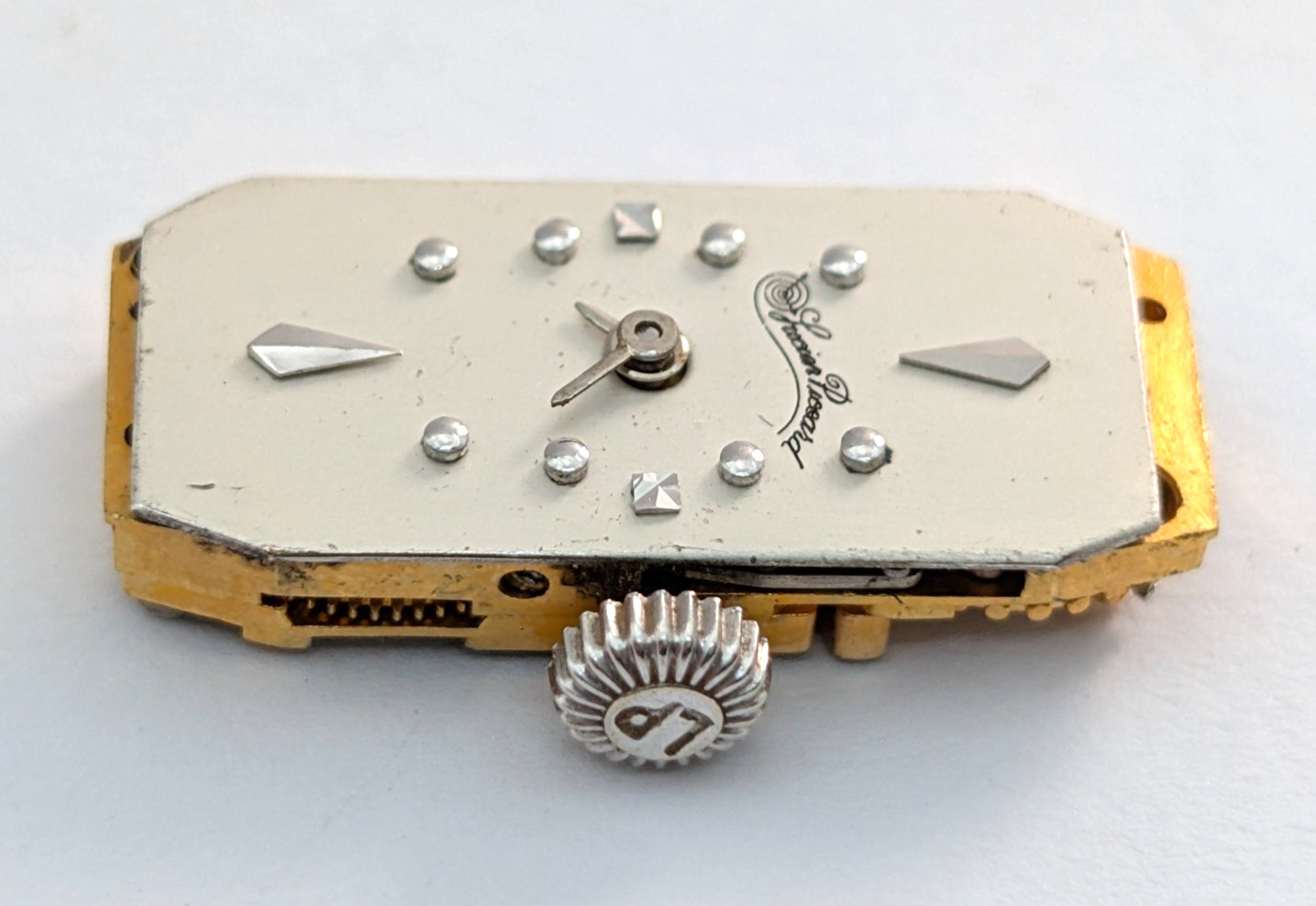 Vintage LUCIEN PICCARD LP37 17j Ladies 10mm Swiss Watch Movement PARTS or REPAIR