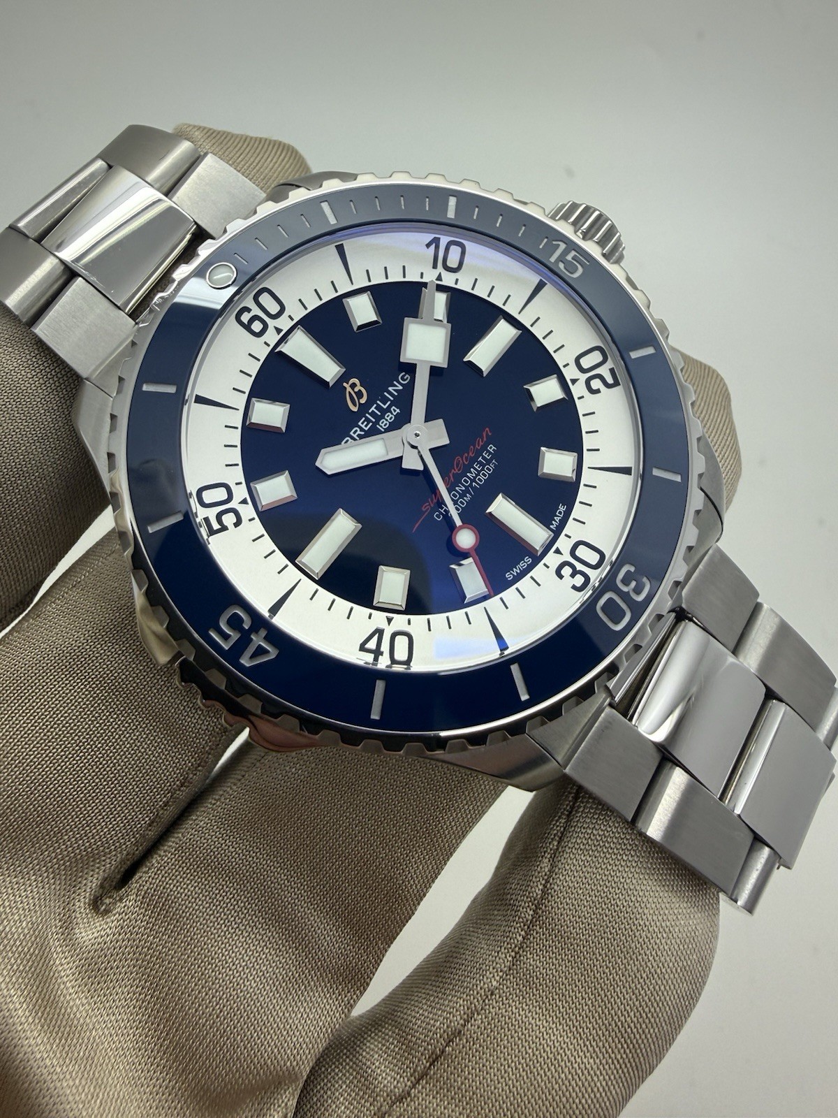 2025 Breitling Superocean Blue Dial 46mm Automatic Steel Watch A17378 w/ Box