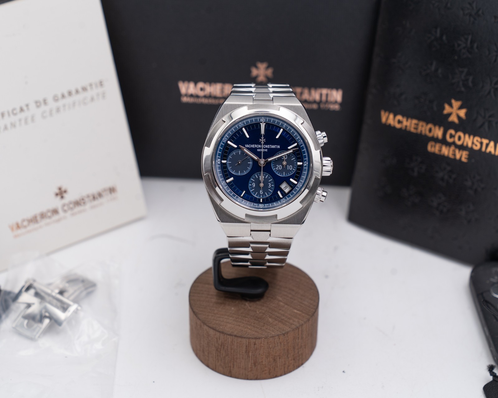 Vacheron Constantin Overseas Chronograph and Date 42.5mm 5500v 2018