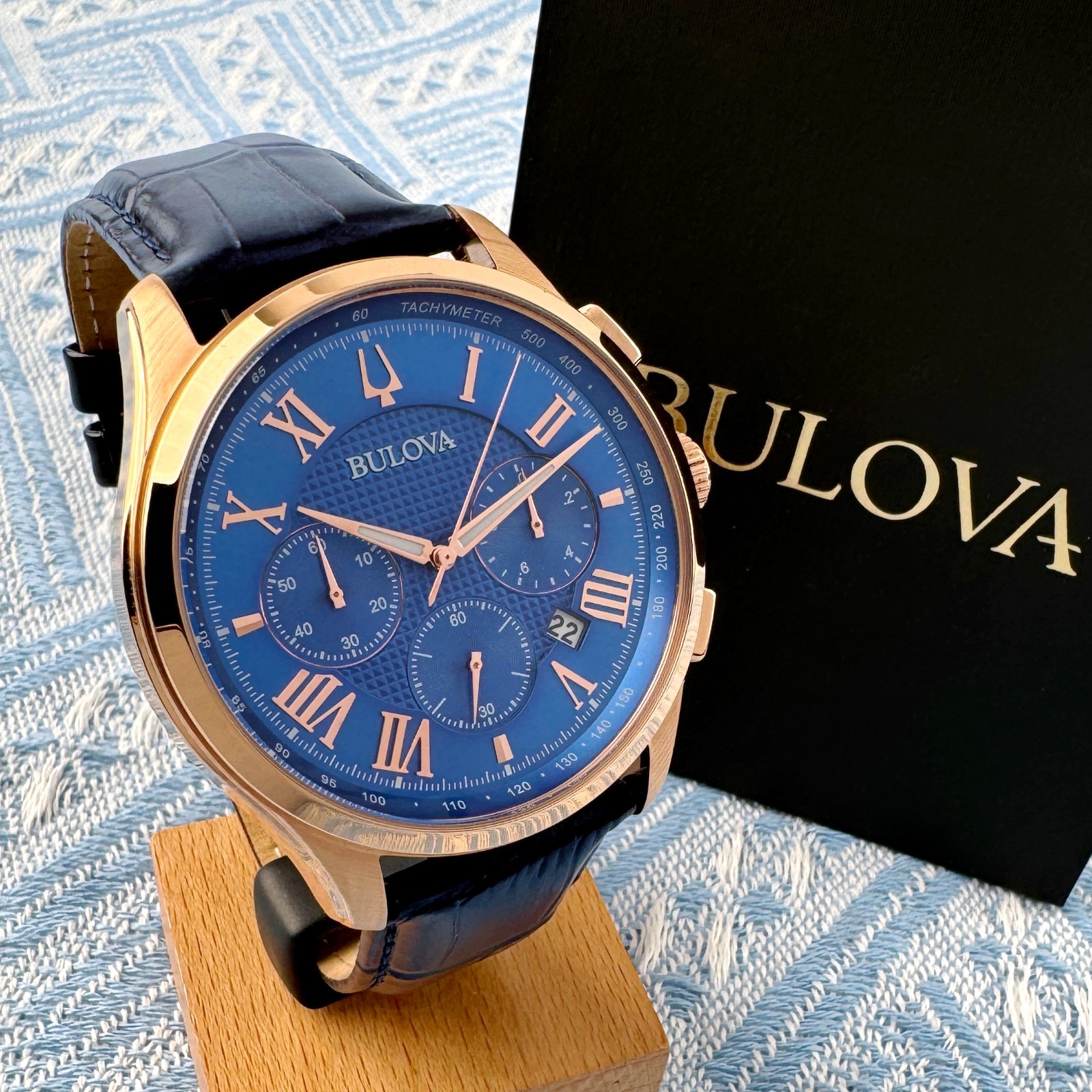 New Bulova Wilton Classic Quartz Men’s Watch Blue textured Dial 46.5mm/97B170