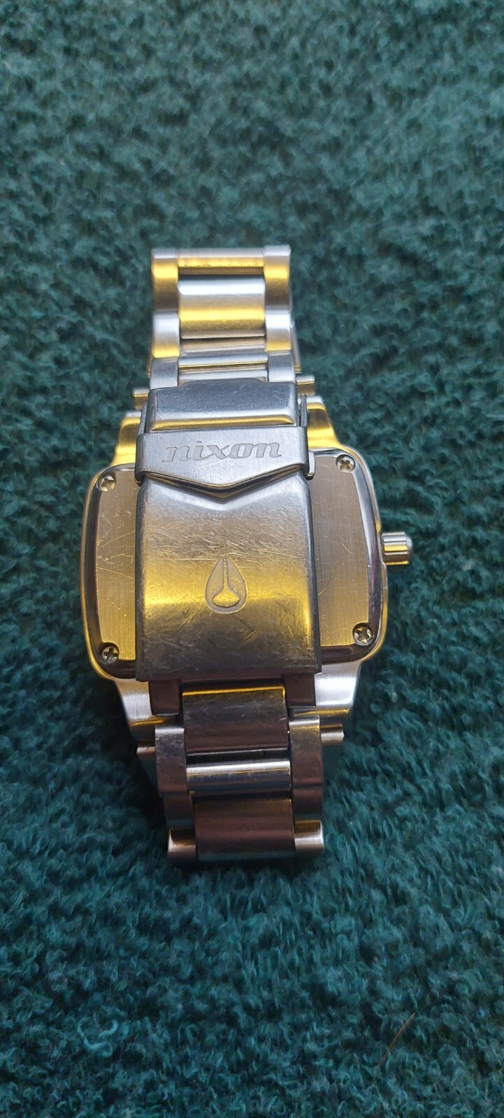 Men’s NIXON “The Player” Watch Black Face with Diamond In Excellent Condition.