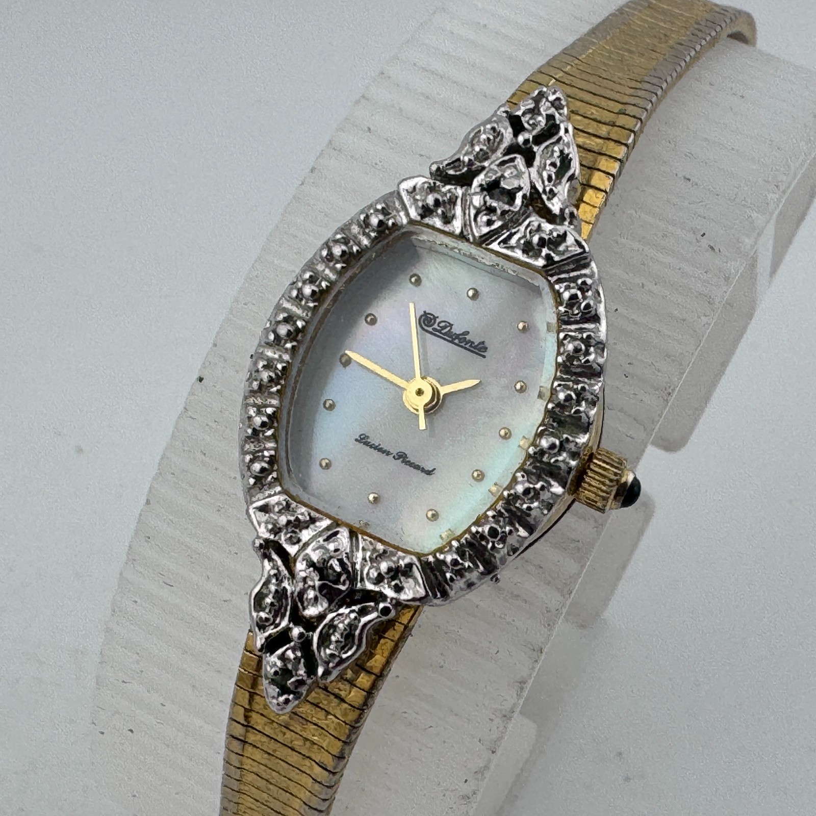 VTG Dufonte Quartz Watch Women Genuine Diamonds Gold Tone Barrel MOP New Battery