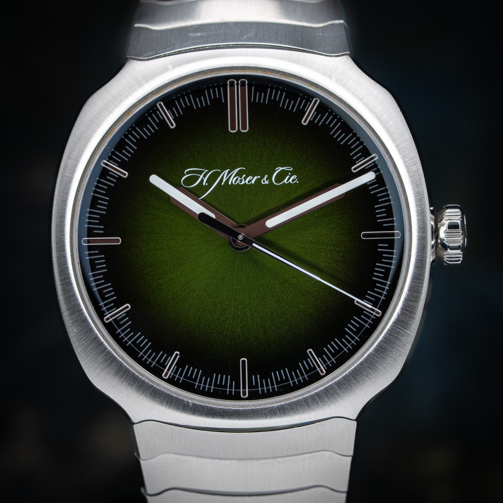 H. Moser & Cie Streamliner 6200-1200 40mm Steel Matrix Green Fumé Dial Auto Box