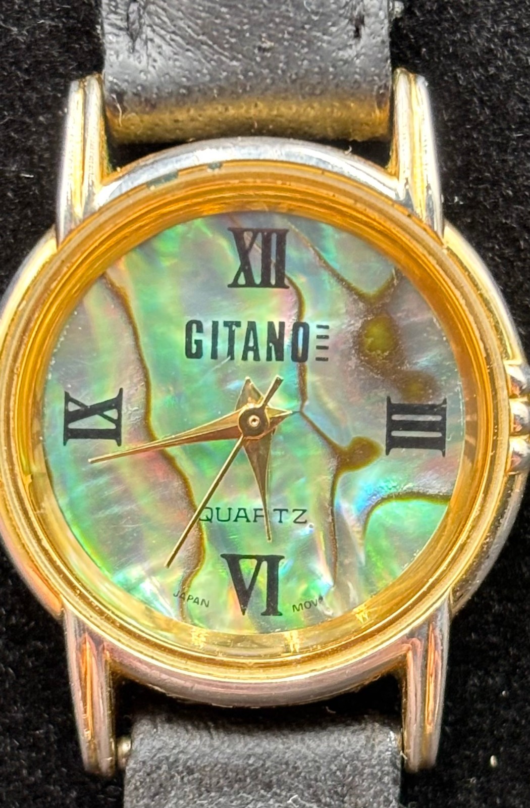 Gitano Womens Watch Gold Tone Abalone Shell Dial 3 Hand New Battery – Works