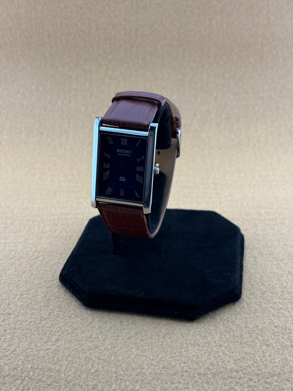 RARE BLUE SILVER Vintage Seiko Slim Quartz Men’s Wrist Watch
