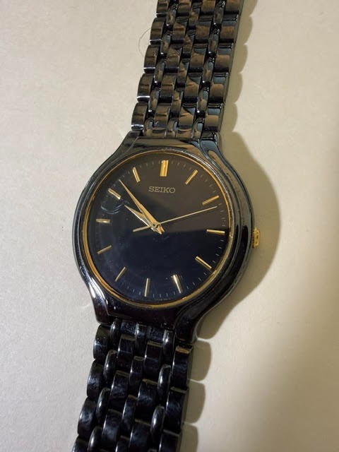 Seiko V701-1K20 Quartz Watch – Charcoal Gray – New Battery
