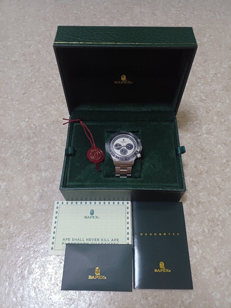 A Bathing Ape Classic Type 4 Quartz Watch White Dial Box Papers Links Mint