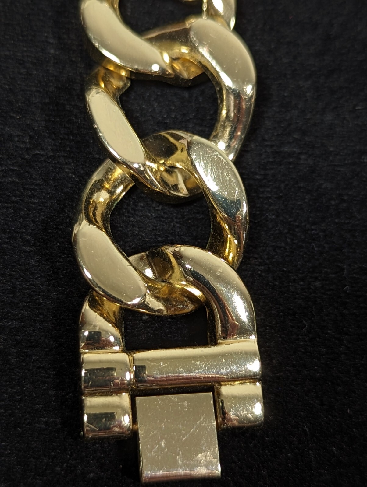 Folio Womans Crystal Accent Gold Tone Round Case Chain Link Bracelet Watch 7.5in