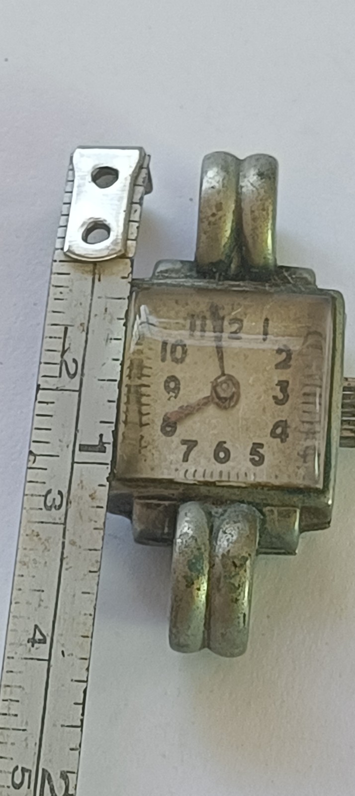 Antique old women wristwatch metal fond acier Art Deco design Felsus ?
