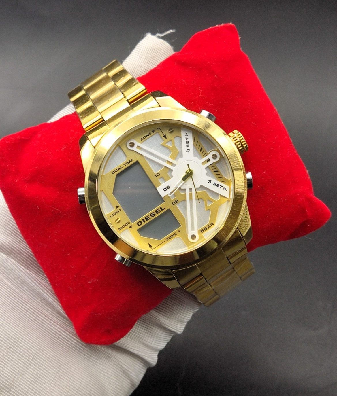 #Refurbished Diesel Quartz 5 Bar Analog & Digital Silver Dial Men’s Wrist Watch
