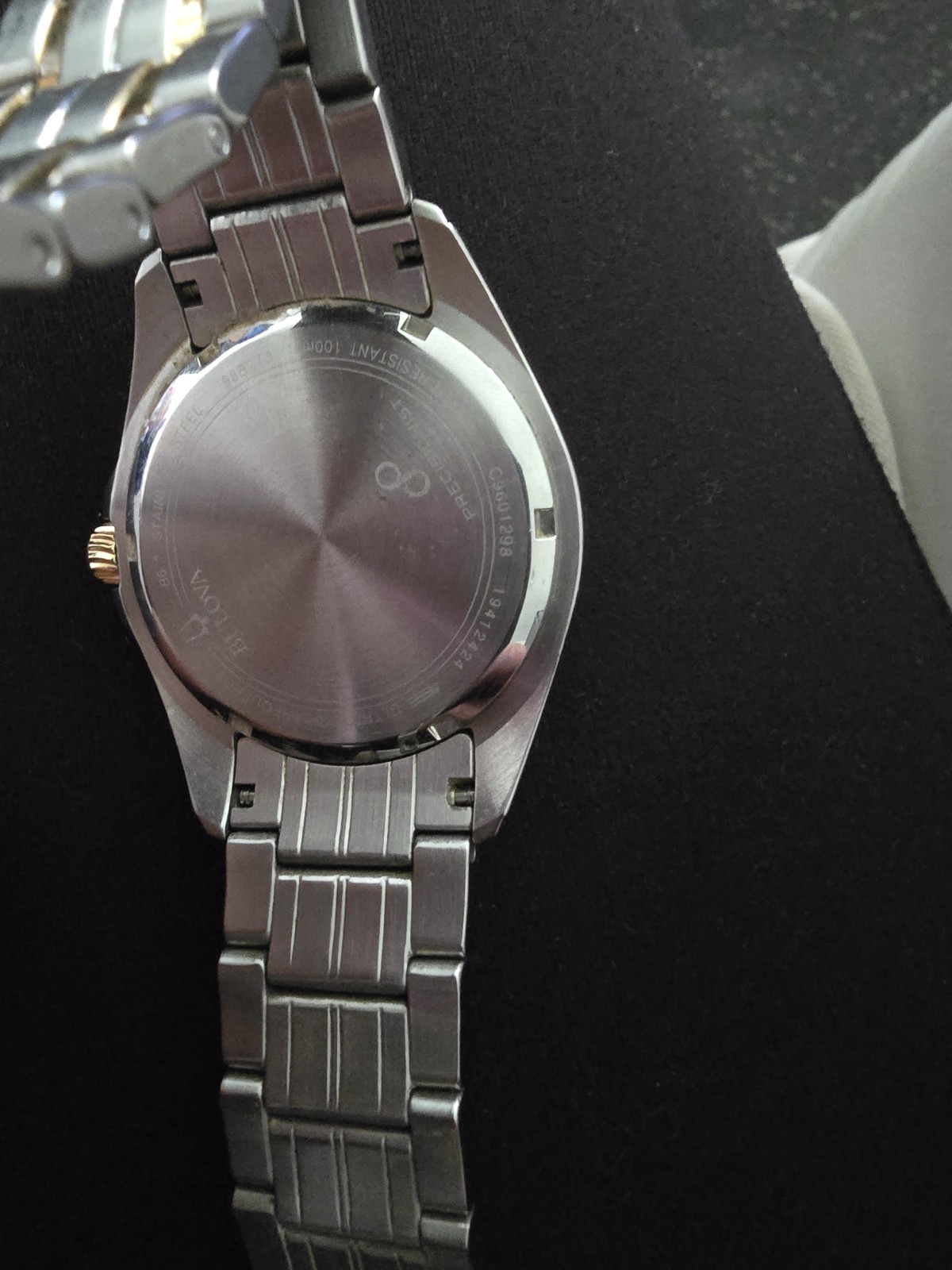 Used Bulova Precisionist Men’s Two-Tone Stainless Steel Quartz Watch 42mm Date