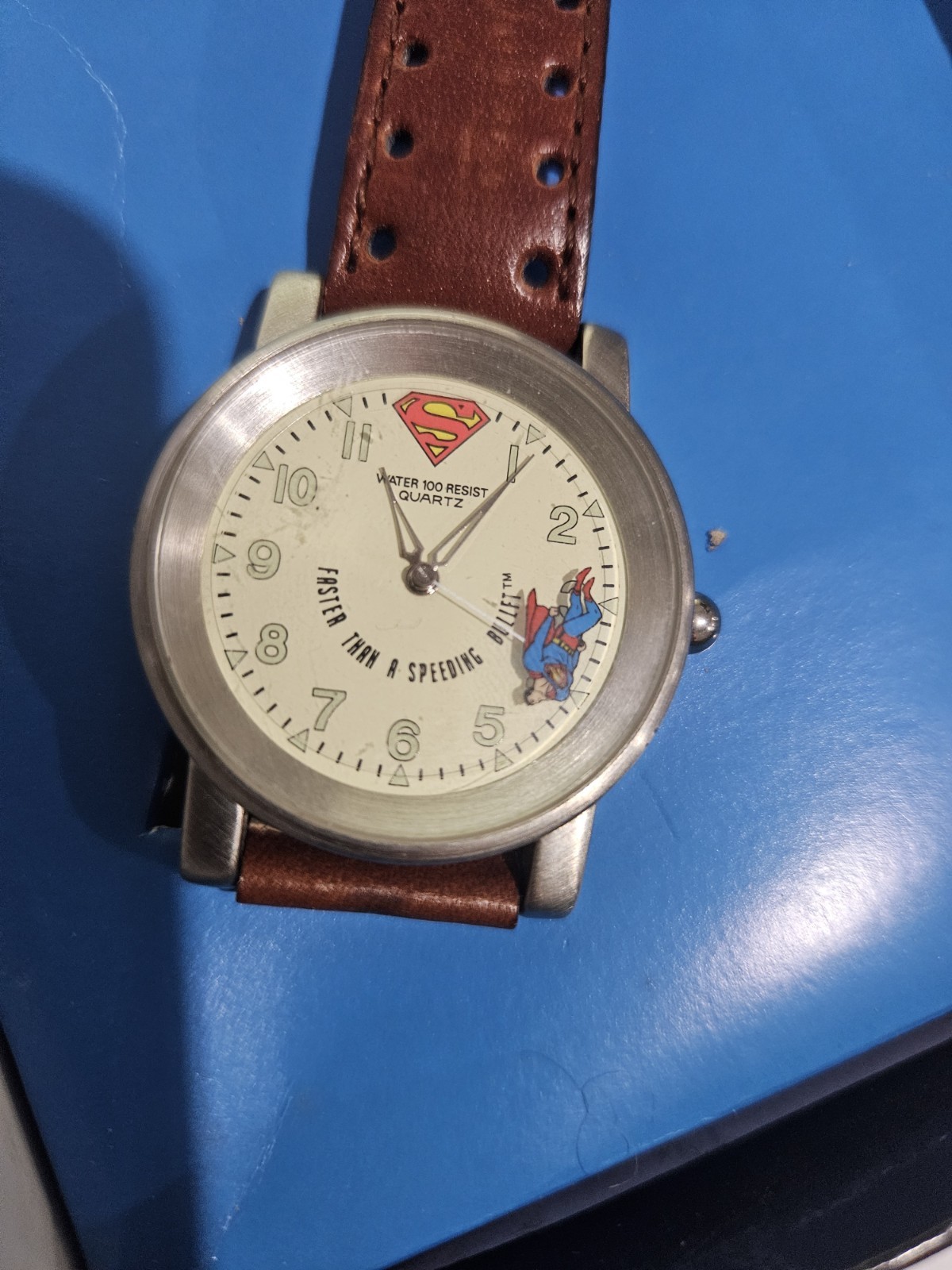 Superman Rare.Scarce Watch ( Flying around the Hands) WBSS 1997