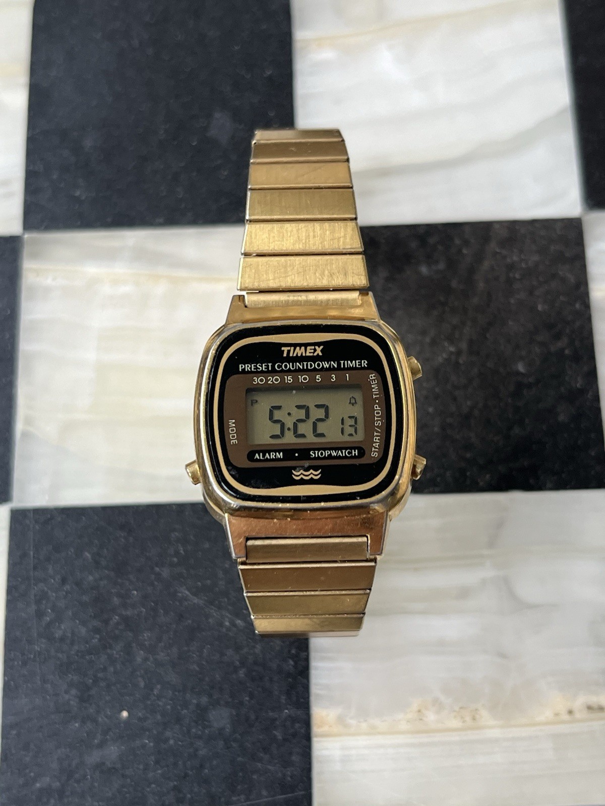 Vintage TIMEX Women’s Gold Tone 19mm Watch Preset Countdown Timer 80’s Japan