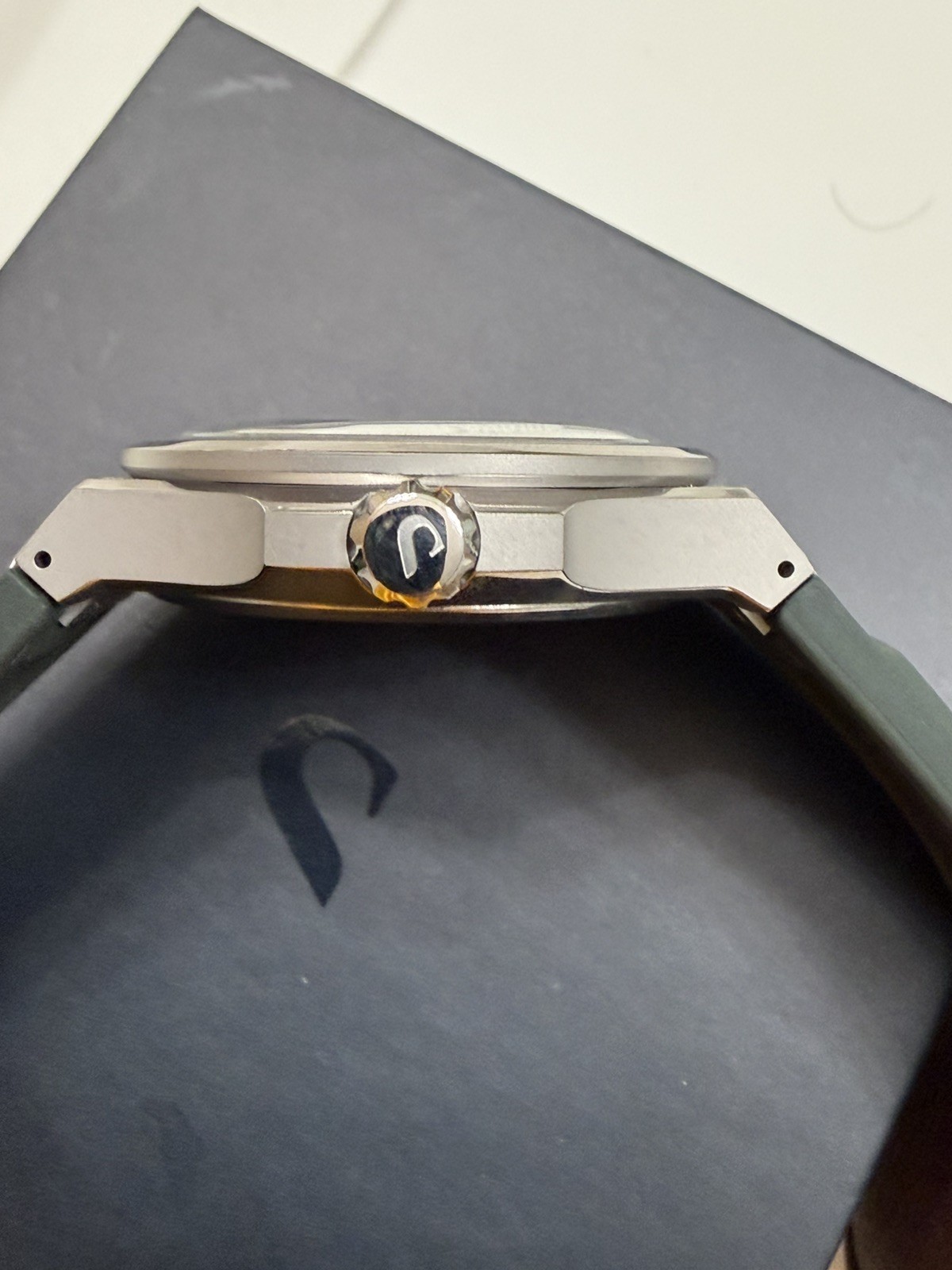 Straum Jan Mayen Alpine Glow Stainless Steel with Strap Adapters