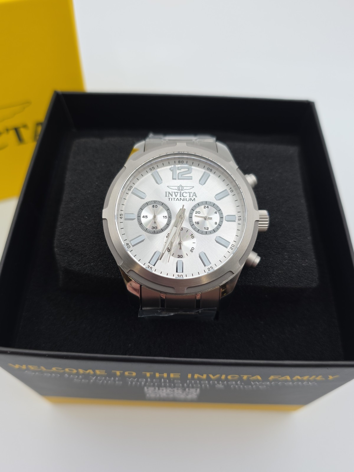 Invicta Men’s 44.5mm TI-22 Solid Titanium Quartz 47510