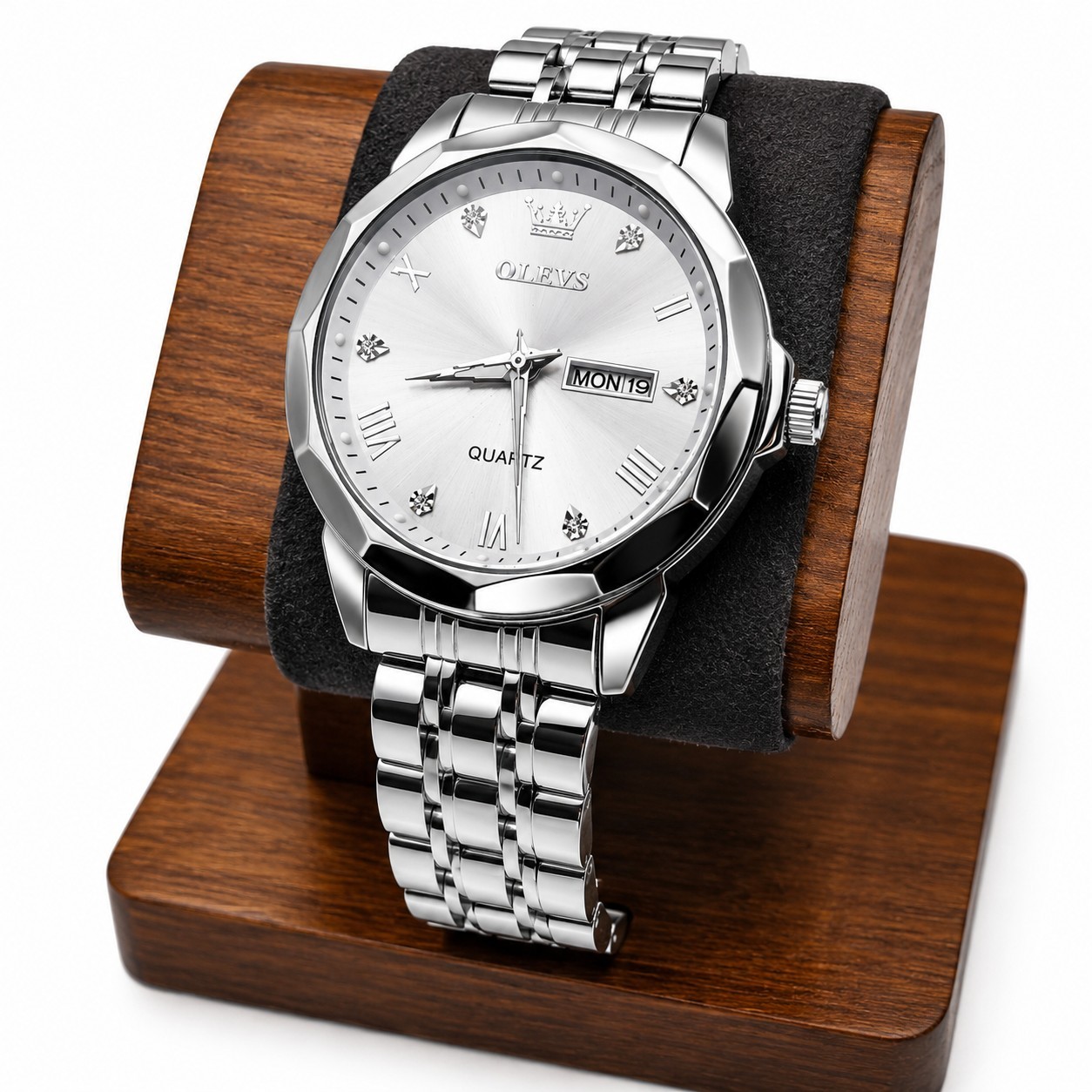 OLEVS 9931 Men’s Quartz Watch Silver Sunburst Dial Stainless Steel Day Date