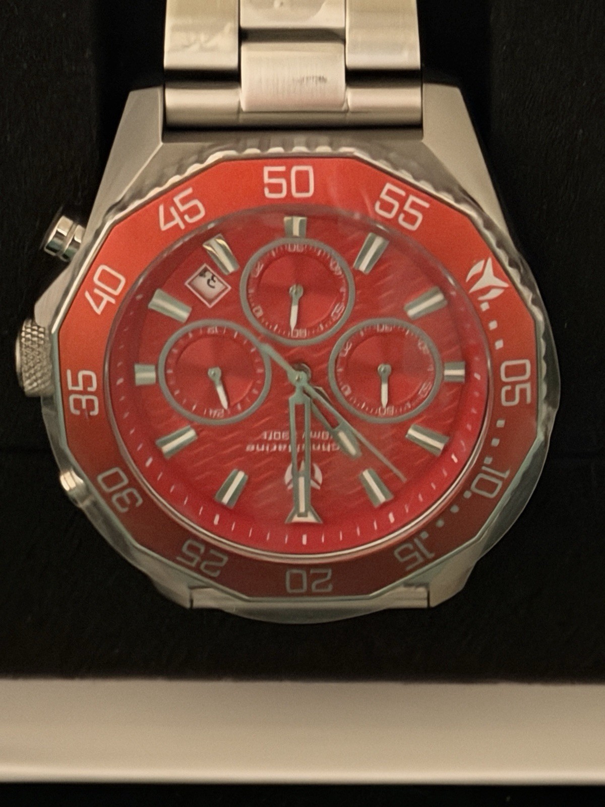 TechnoMarine Quartz Chronograph Date Red Dial 45mm Steel Bracelet 100m Box