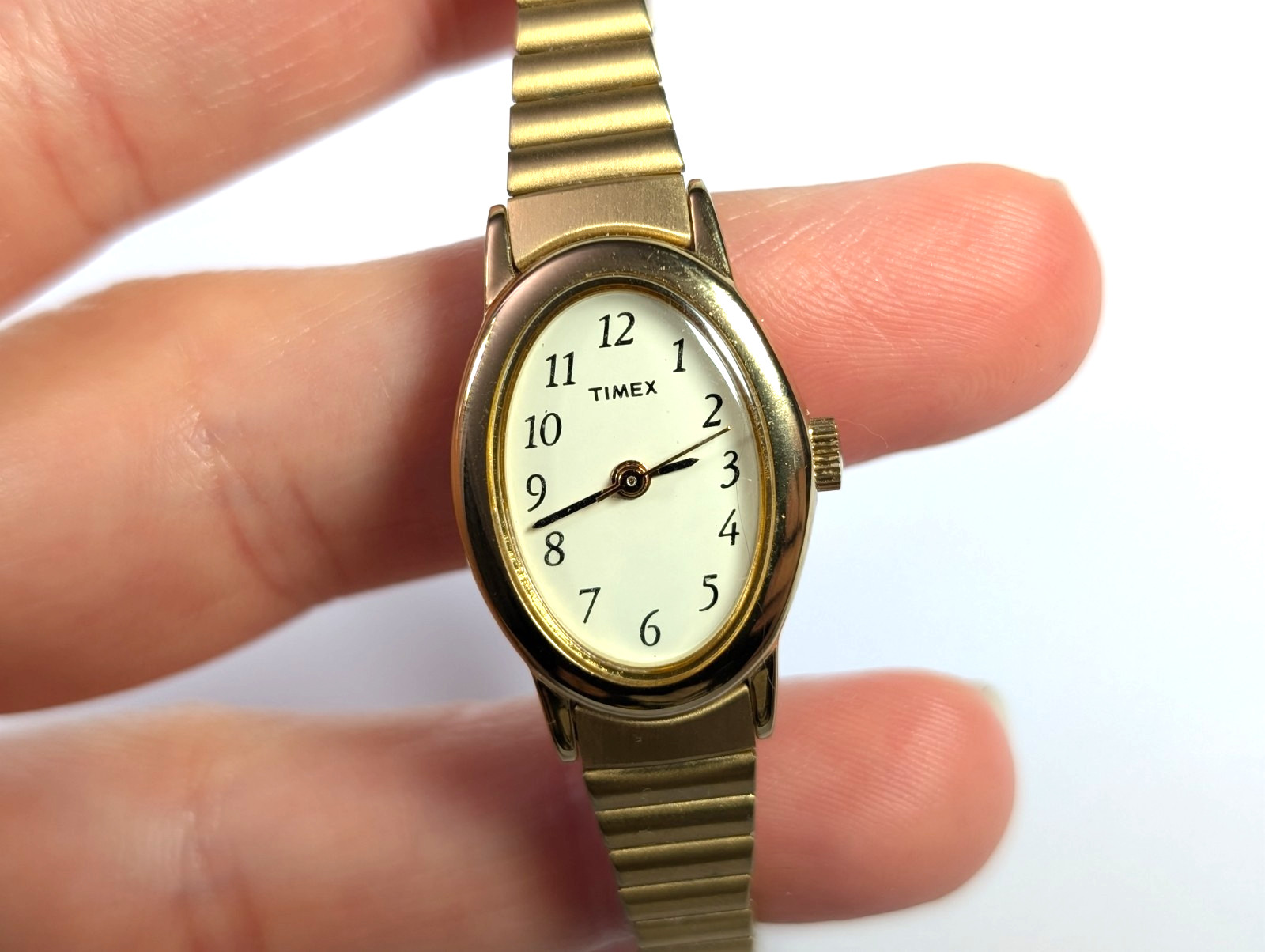 Timex T21872 Women’s Cavatina Gold Tone Stainless Stretch Band Oval Case Watch