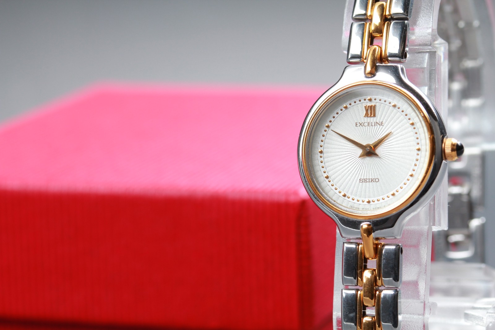 Vtg 1992 N MINT Seiko Exceline 1F20-0J20 Quartz Two-Tone Womens Watch From JAPAN