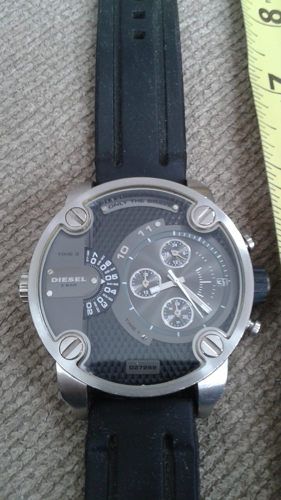 DIESEL LITLE DADDY DZ 7259 MEN WATCH NEED BATTERY