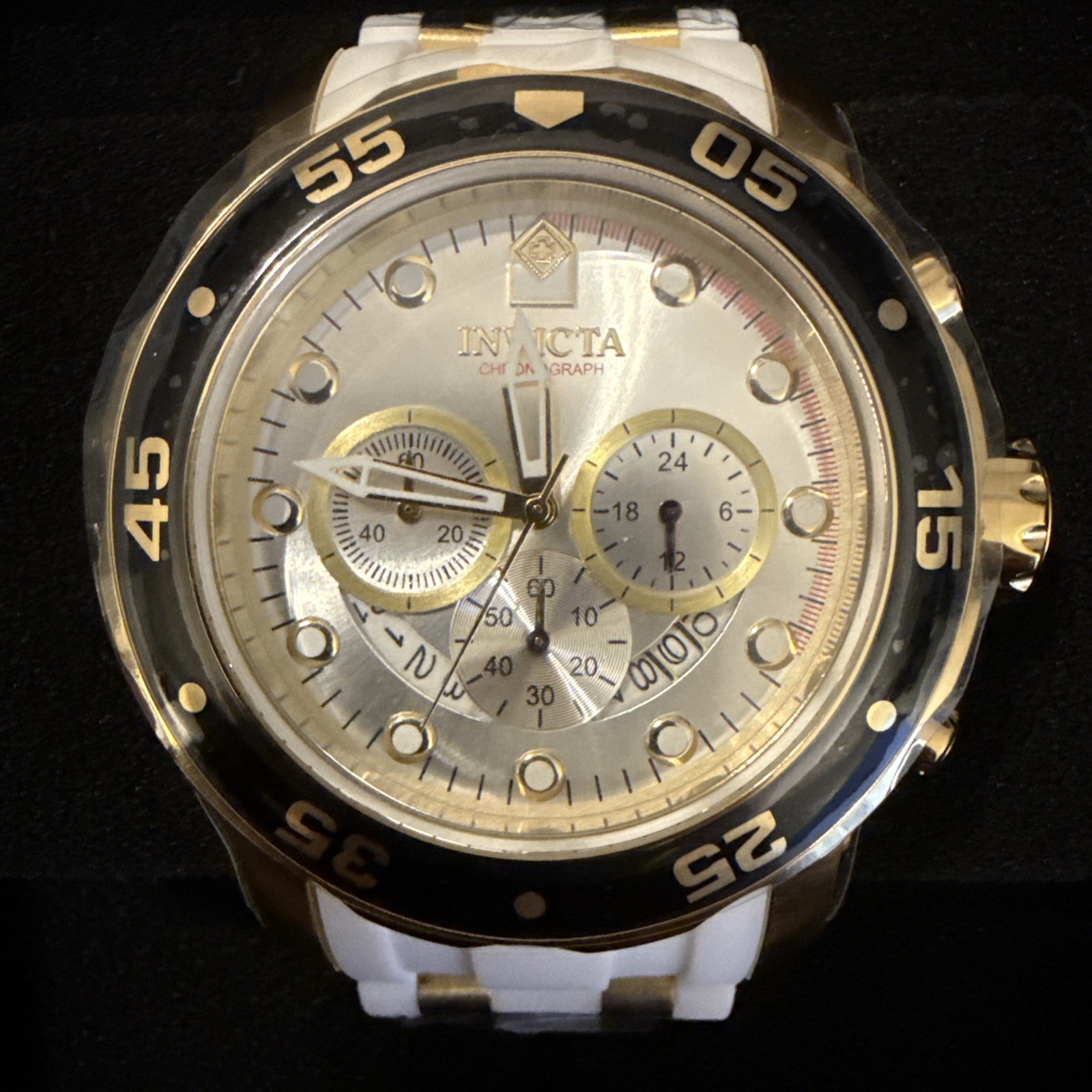 Invicta Pro Diver Chronograph Silver Dial Men’s Watch 20292