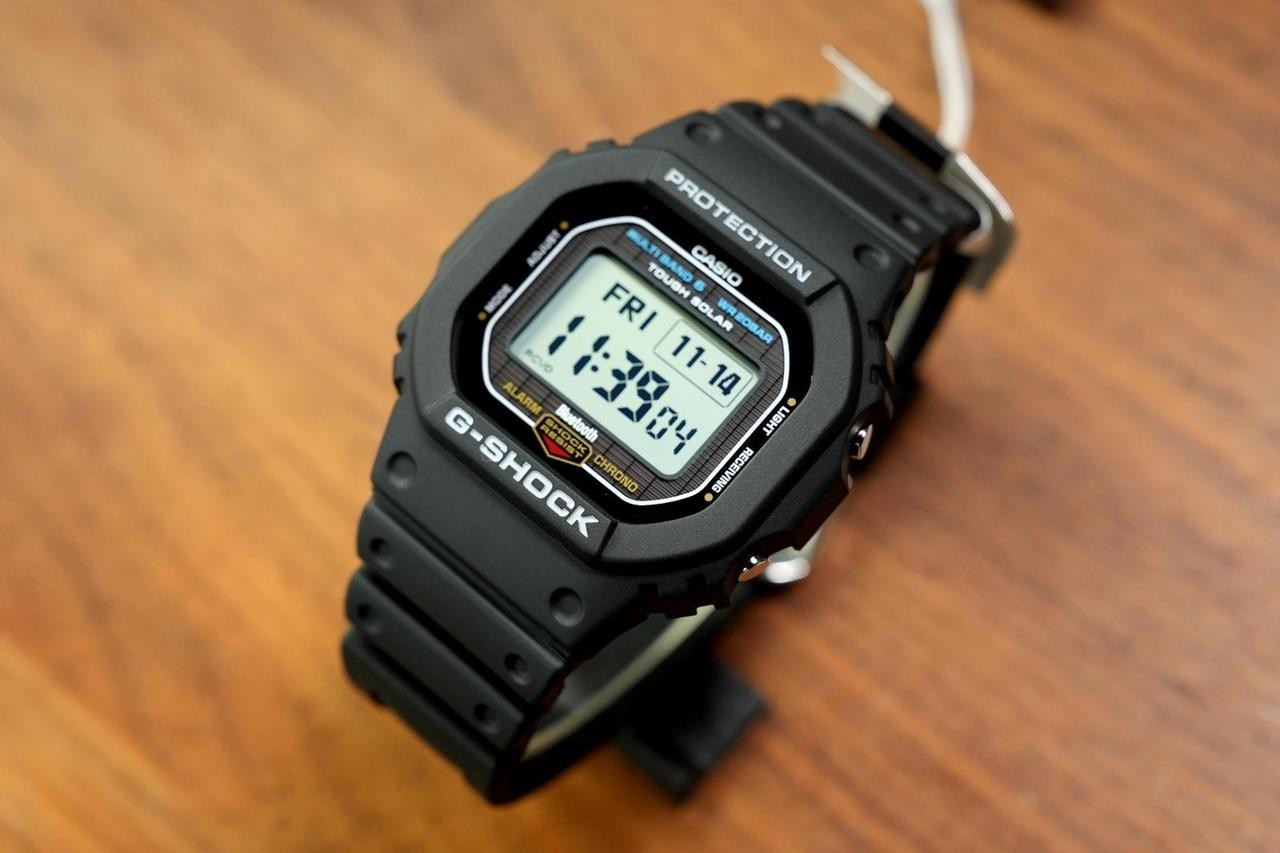 NEW Casio G-Shock GW-BX5600-1JF MIP LCD Tough Solar Multi Band 6 Bluetooth