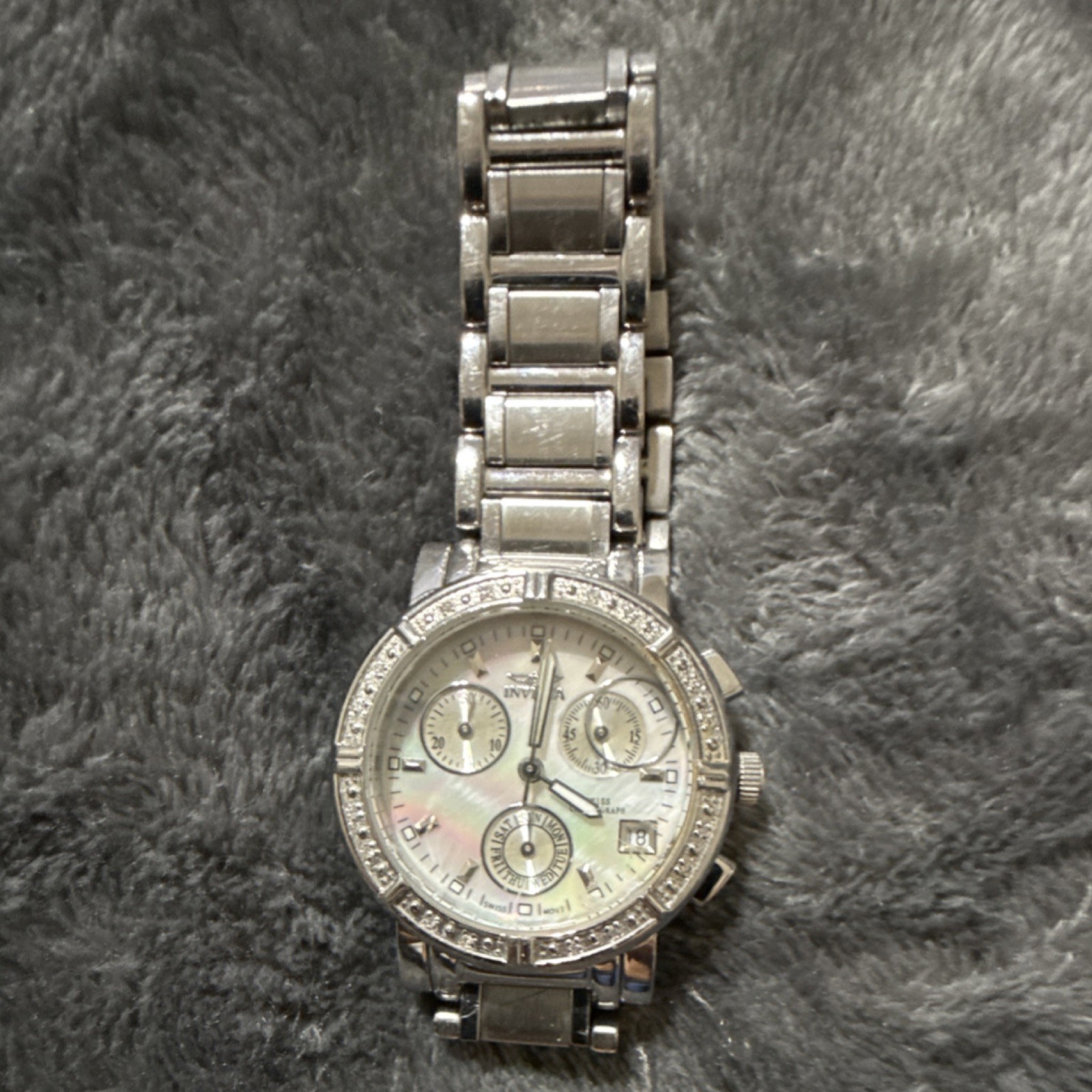 Invicta Men’s Quartz Analog Wristwatch Stainless Steel 100m Mother of Pearl Dial