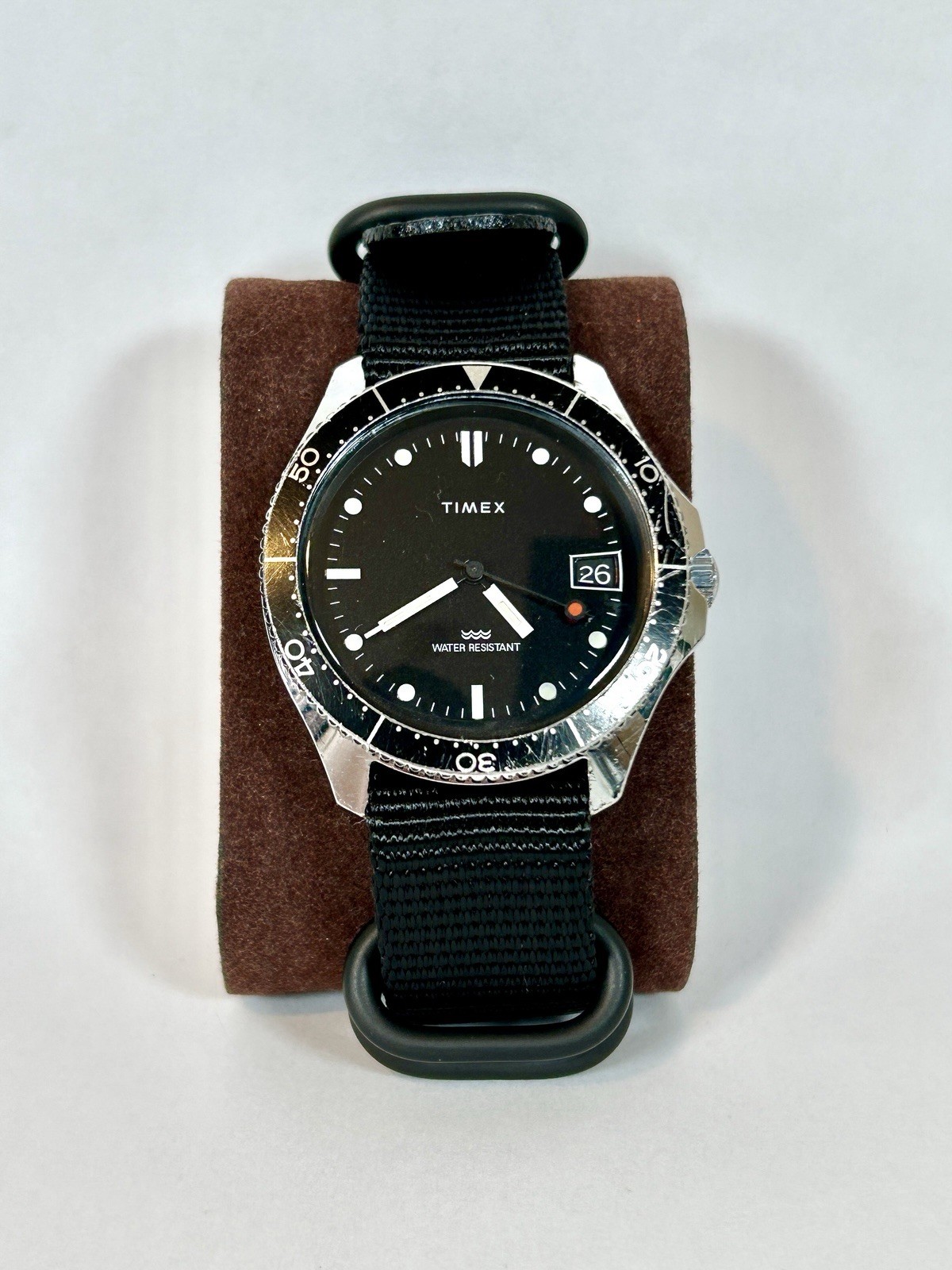 Vintage Timex Red Dot Men’s Diver Manual Wind Lollipop Watch Luminous 39mm Black