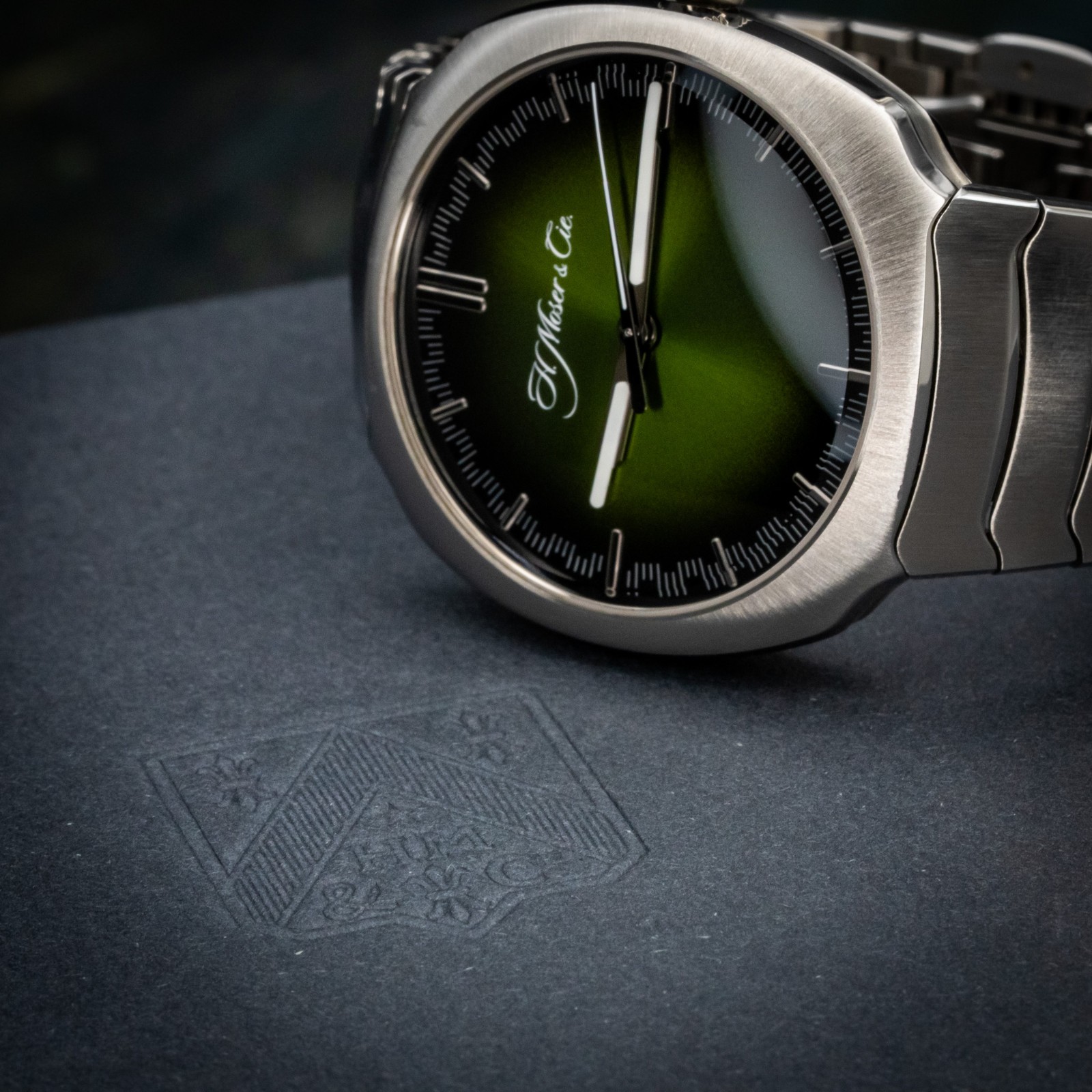H. Moser & Cie Streamliner 6200-1200 40mm Steel Matrix Green Fumé Dial Auto Box