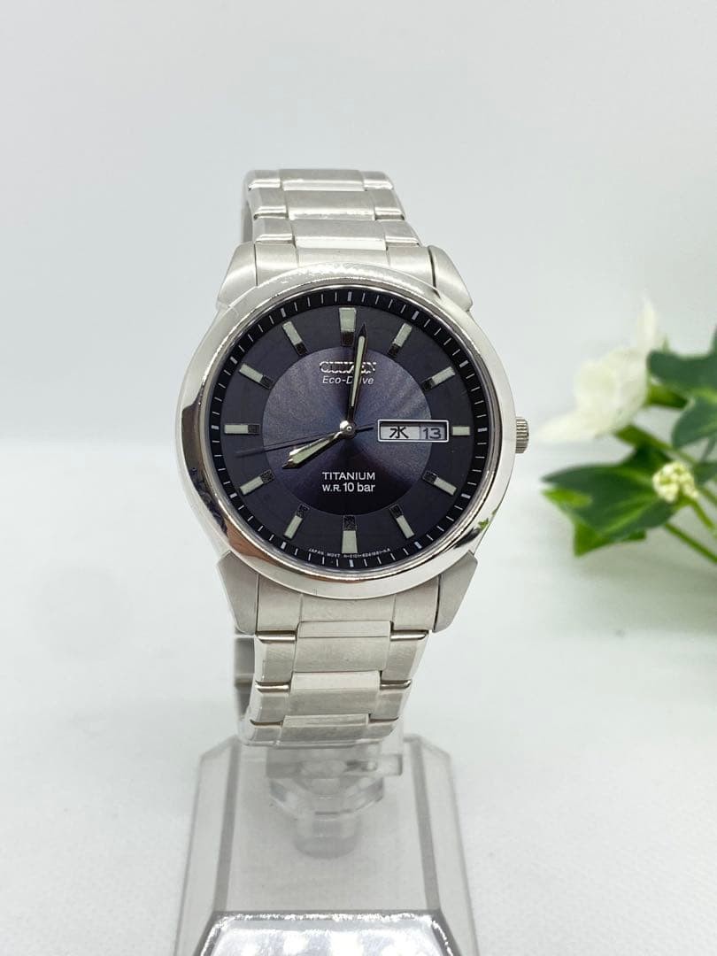 Citizen E101 Eco Drive Titanium Watch Black Dial Forma Series Timepiece