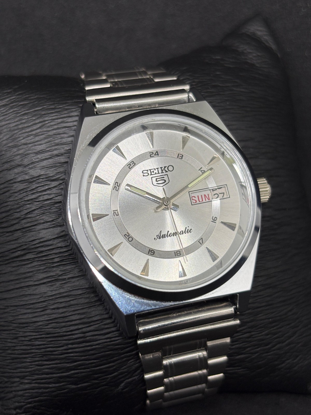 Vintage Seiko 5 Automatic Day/Date Japanese Men’s Wrist Watch