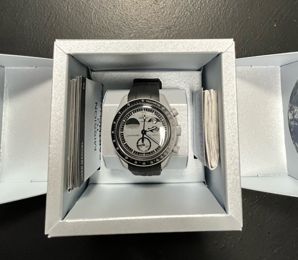 Omega x Swatch Mission to Earthphase MoonSwatch SO33M700 Full Set w/Box & Papers