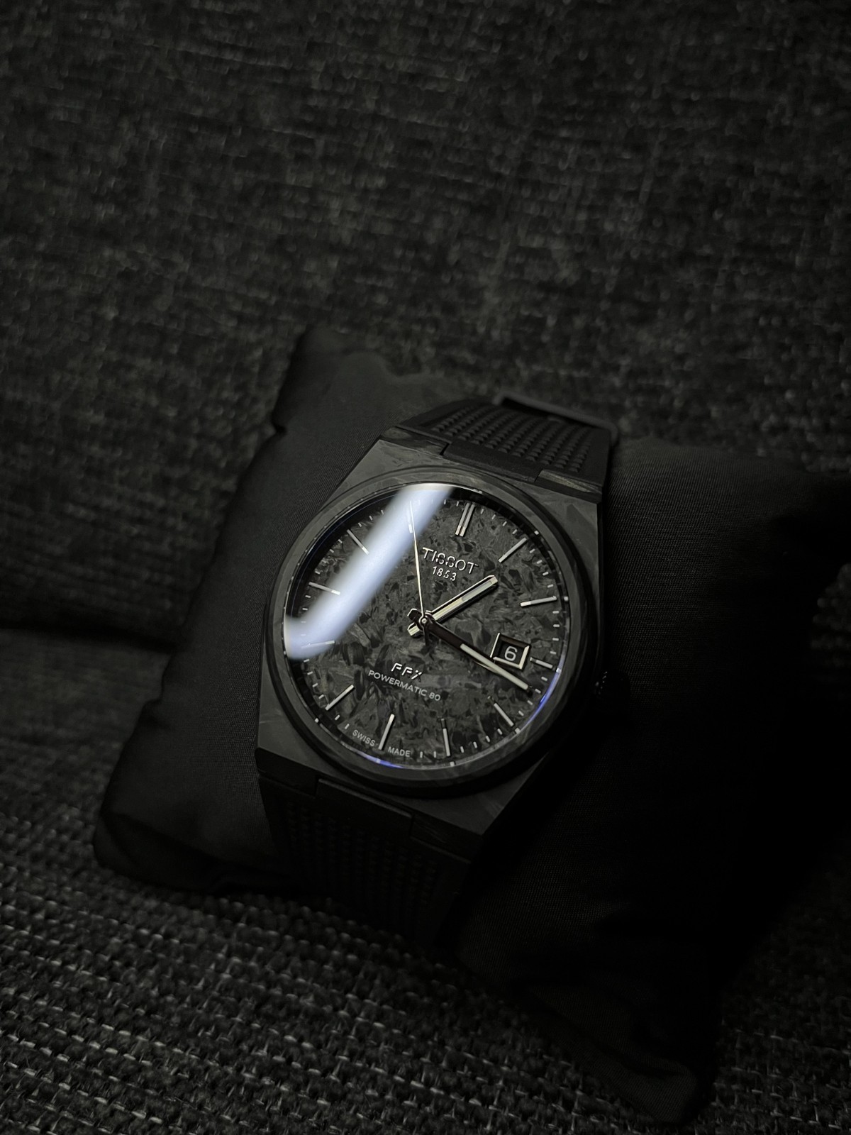 Tissot PRX Carbon Powermatic 80 – T137.907.97.201.00