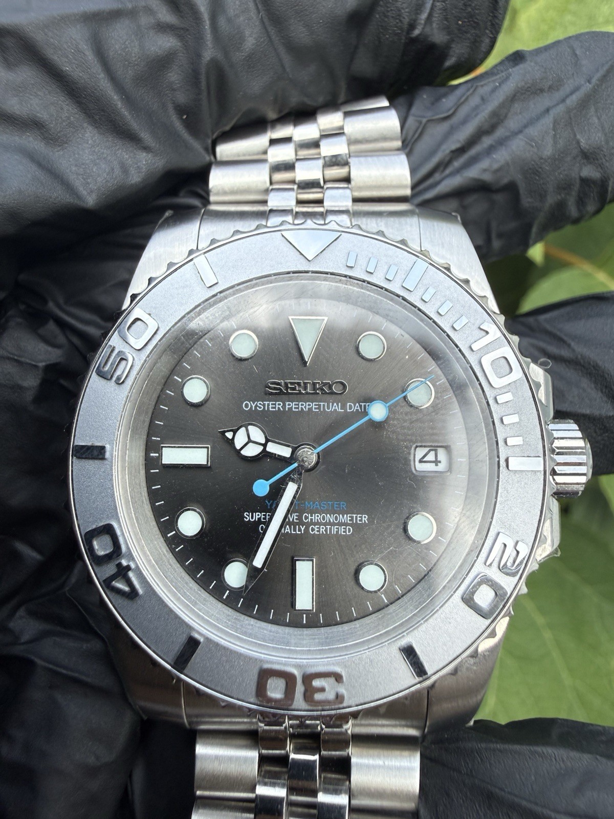 Seiko Yacht-Master Automatic Stainless Steel Black Dial Date Rotating Bezel